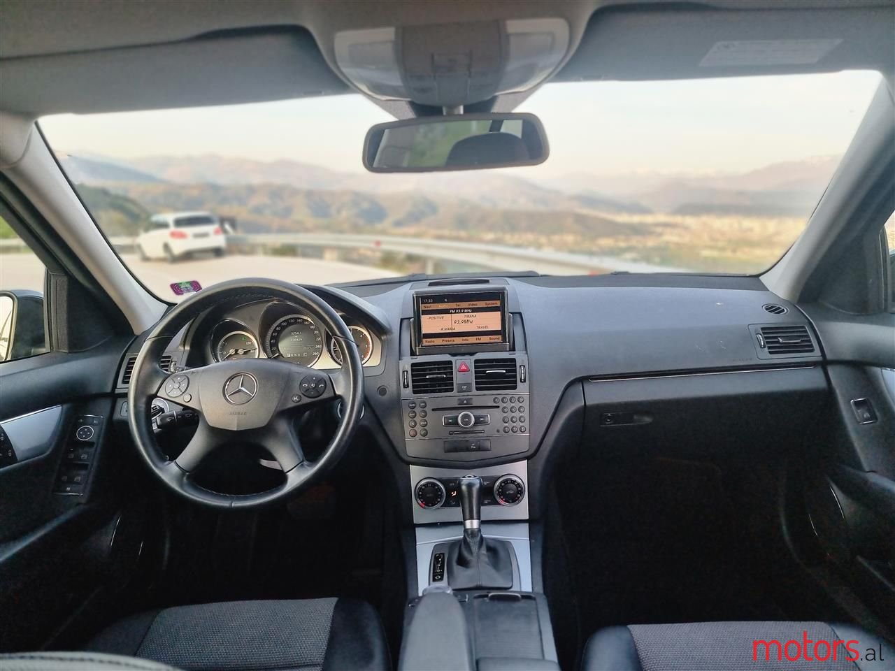 2010' Mercedes-Benz C 220 photo #5