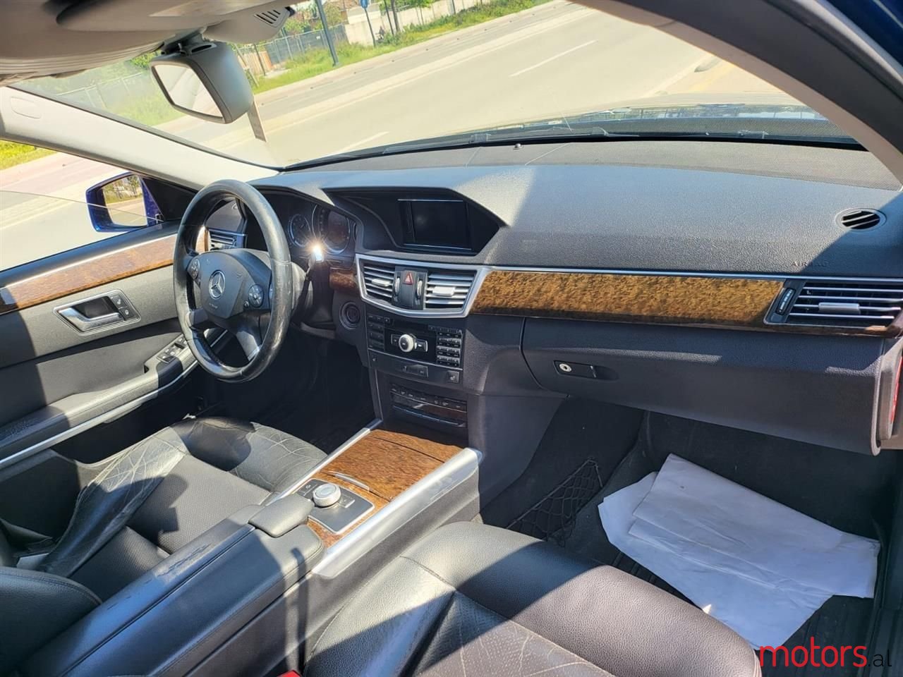 2012' Mercedes-Benz 220 photo #5