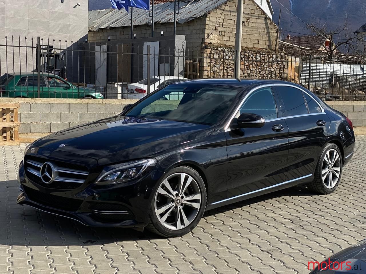 2016' Mercedes-Benz C 200 photo #1