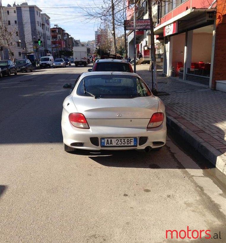 1999' Hyundai Coupe photo #2