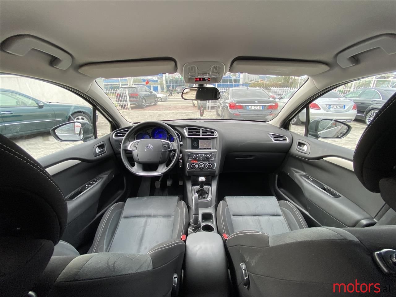 2013' Citroen C4 photo #3