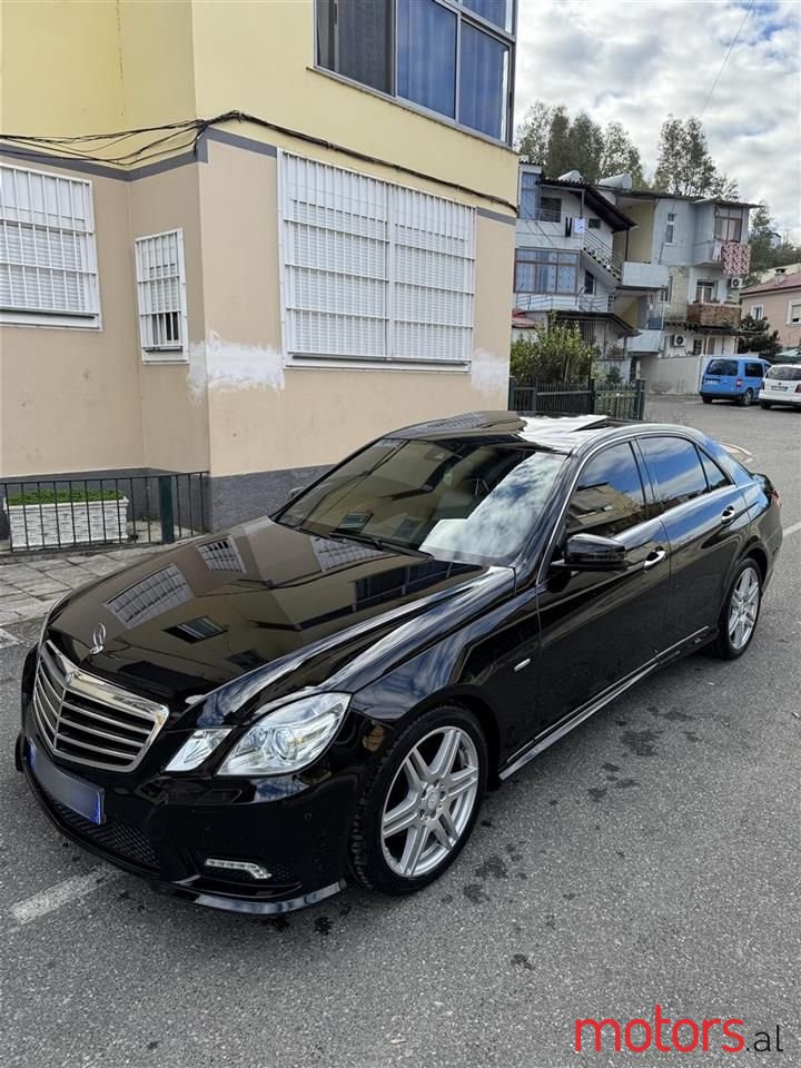 2012' Mercedes-Benz E 350 photo #6