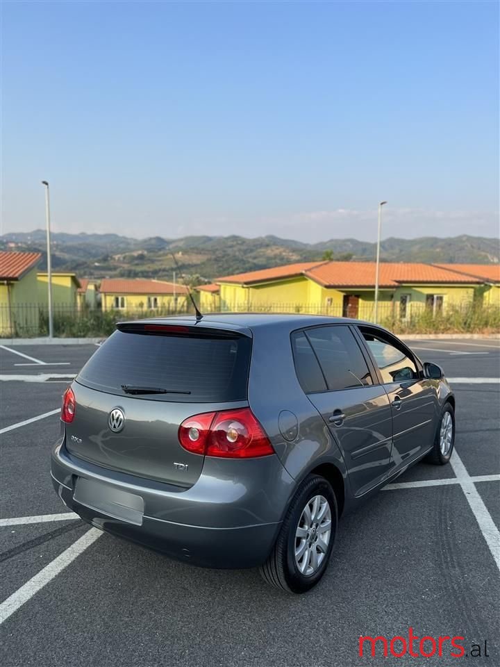 2007' Volkswagen Golf photo #5