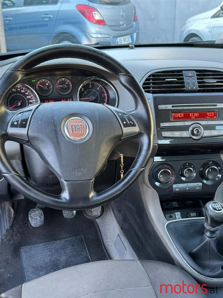 2011' Fiat Bravo photo #4