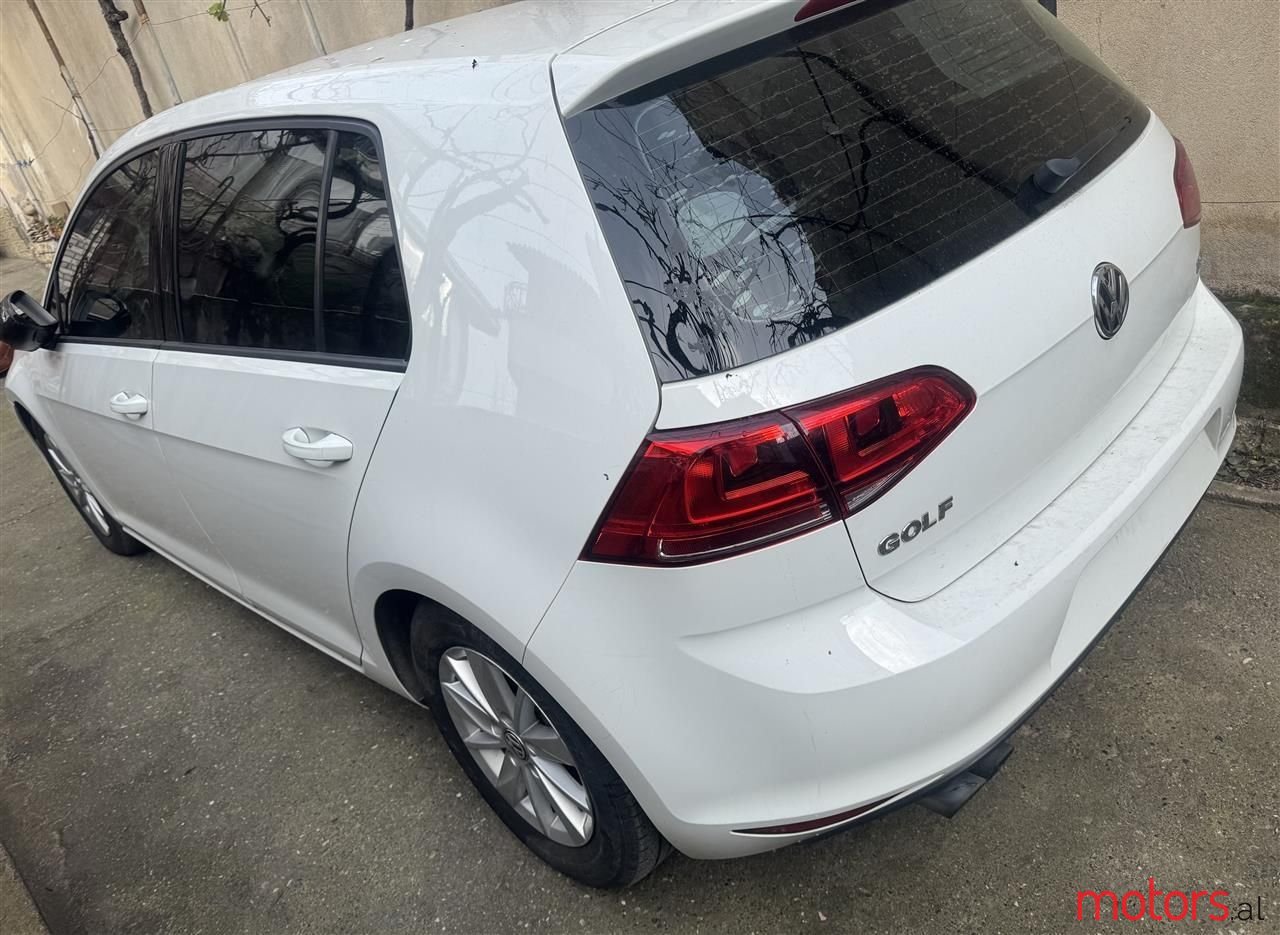 2016' Volkswagen Golf photo #1