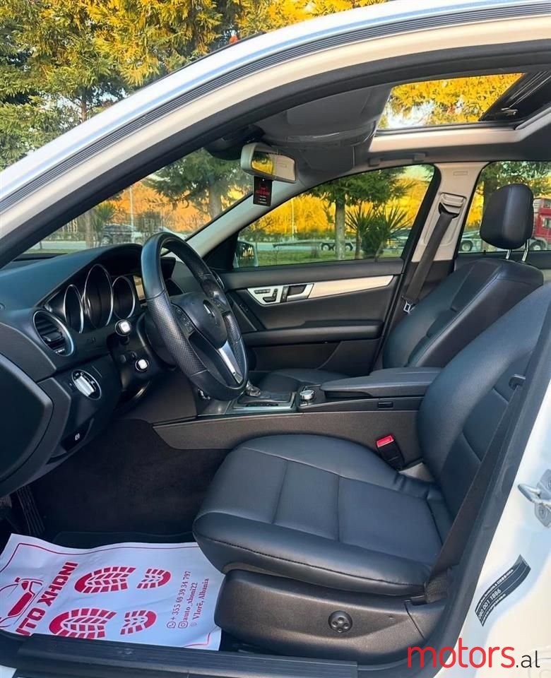 2013' Mercedes-Benz C 200 photo #4