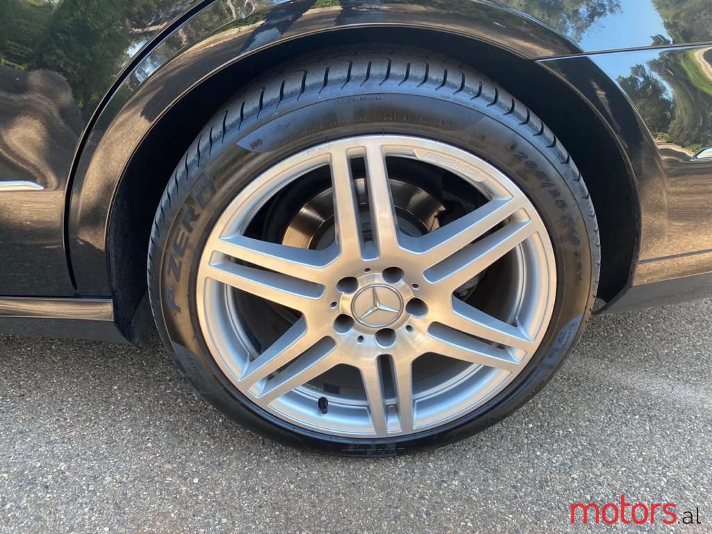 2010' Mercedes-Benz E 350 photo #6