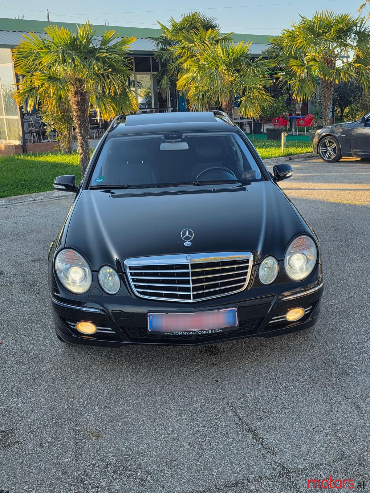 2008' Mercedes-Benz E 200 photo #6