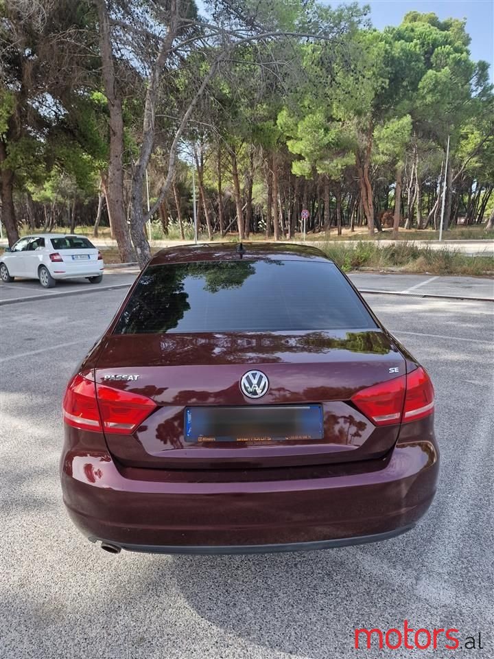 2014' Volkswagen Passat photo #2