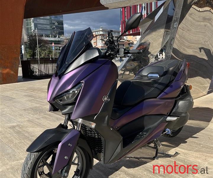 2019' Yamaha X-MAX photo #1