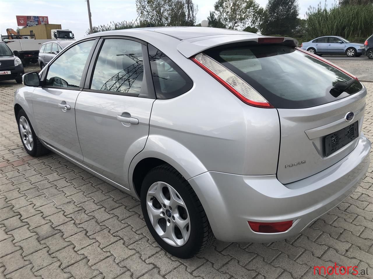 2010' Ford Focus photo #2