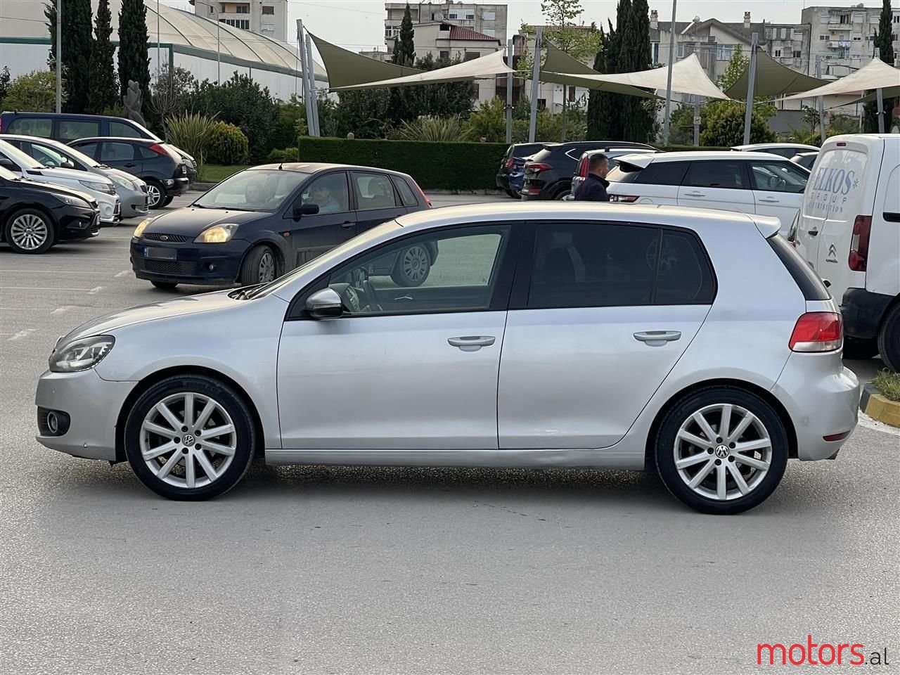 2010' Volkswagen Golf photo #6