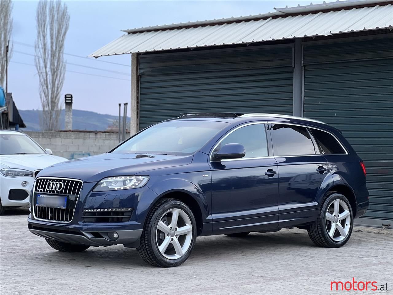 2013' Audi Q7 photo #2