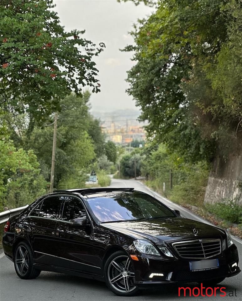 2011' Mercedes-Benz E 55 AMG photo #3