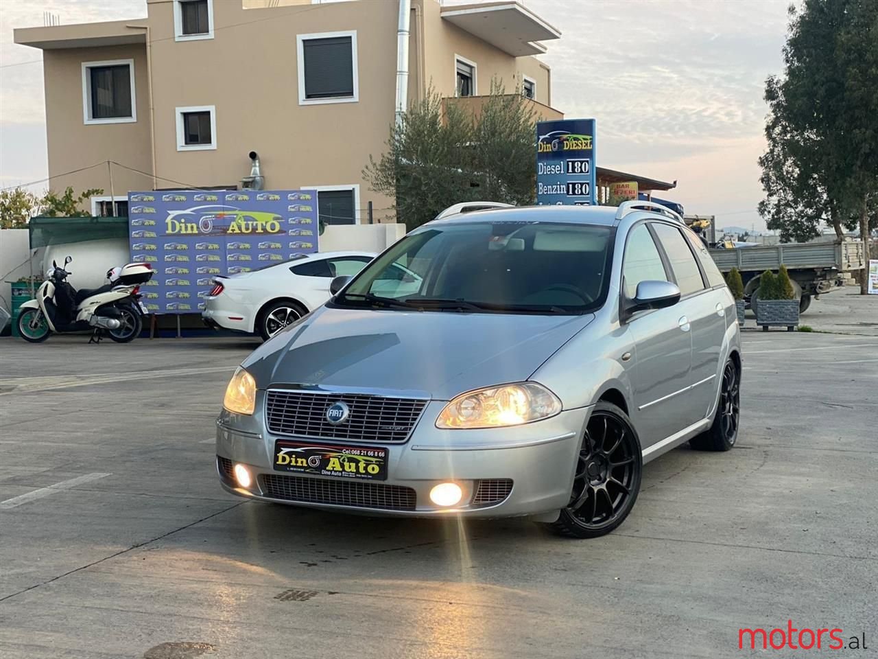 2008' Fiat Croma photo #2