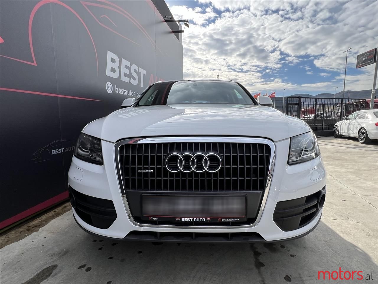 2010' Audi Q5 photo #2