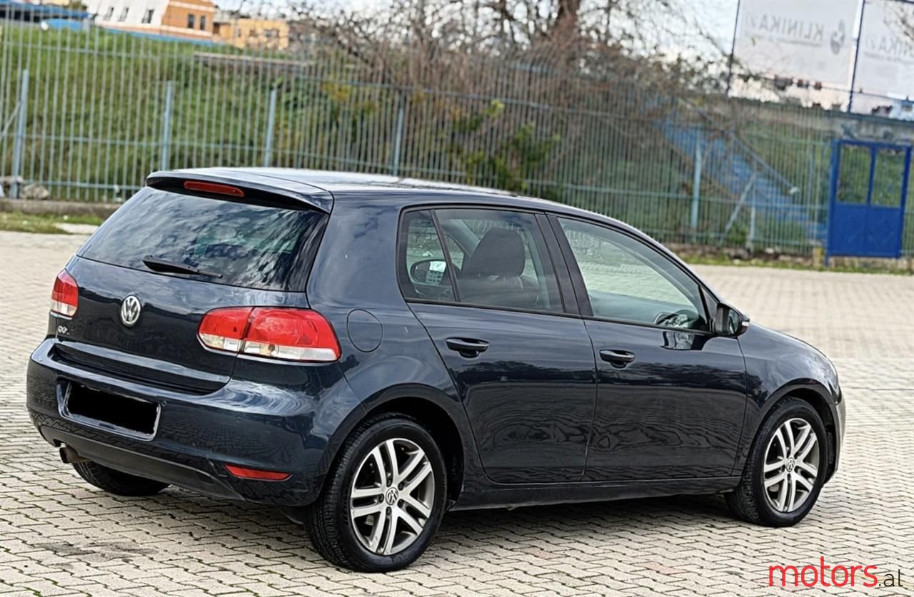 2010' Volkswagen Golf photo #6