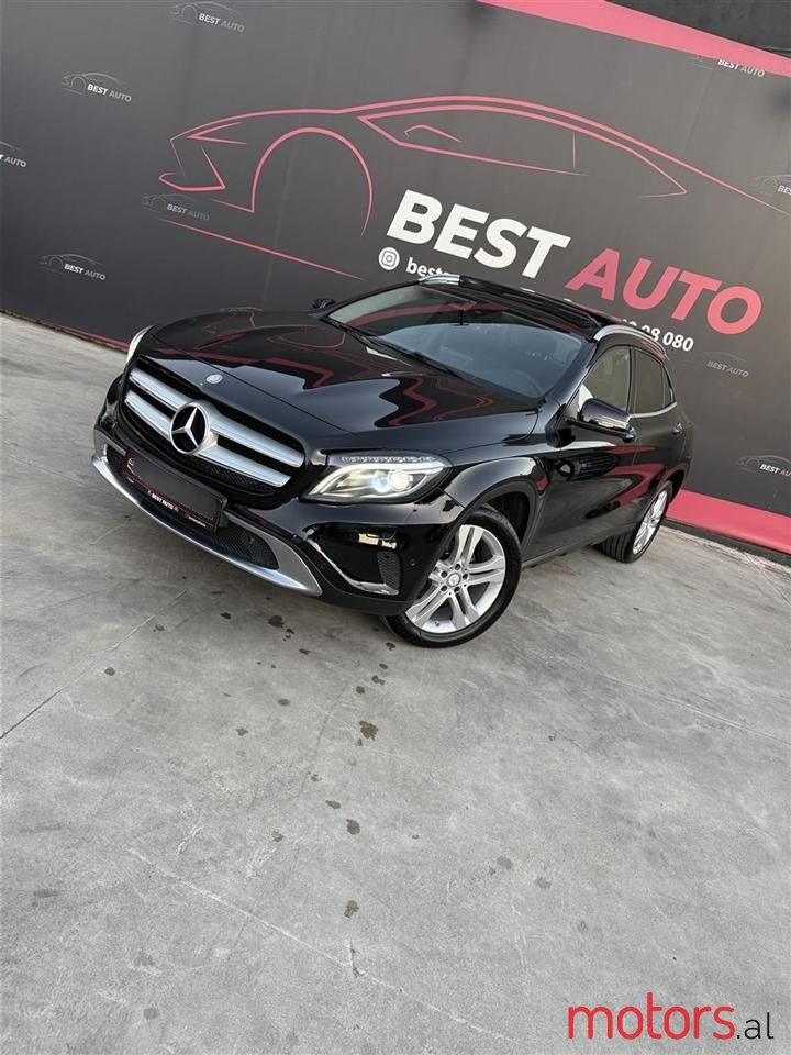 2017' Mercedes-Benz GLA 200 photo #2