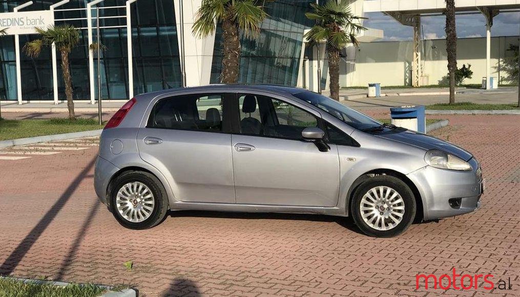 2008' Fiat Grande Punto photo #1