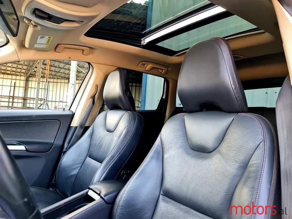 2010' Volvo Xc 60 photo #6