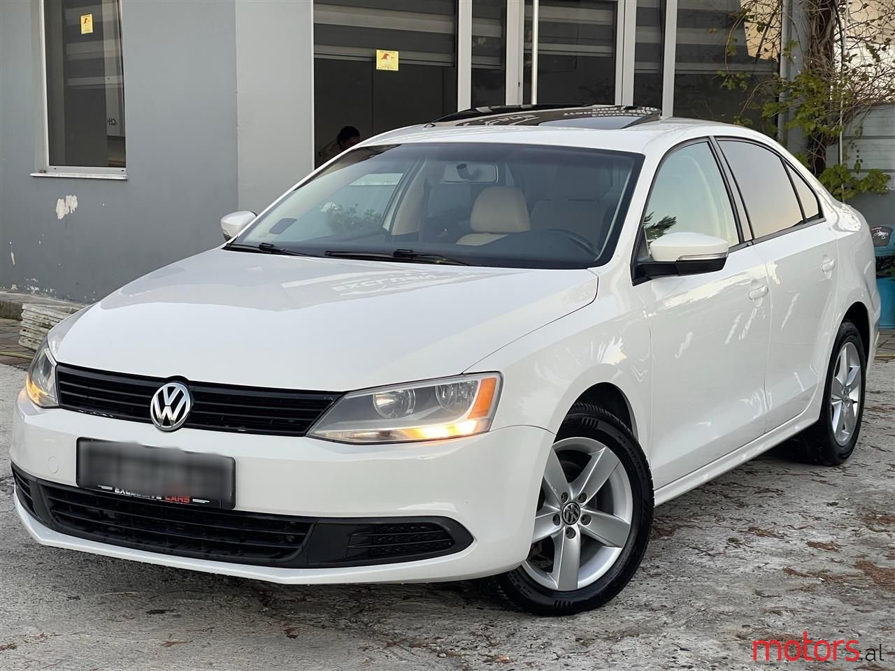 2012' Volkswagen Jetta photo #1