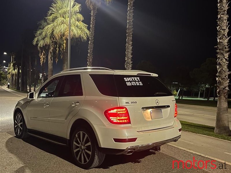 2011' Mercedes-Benz ML 350 photo #1