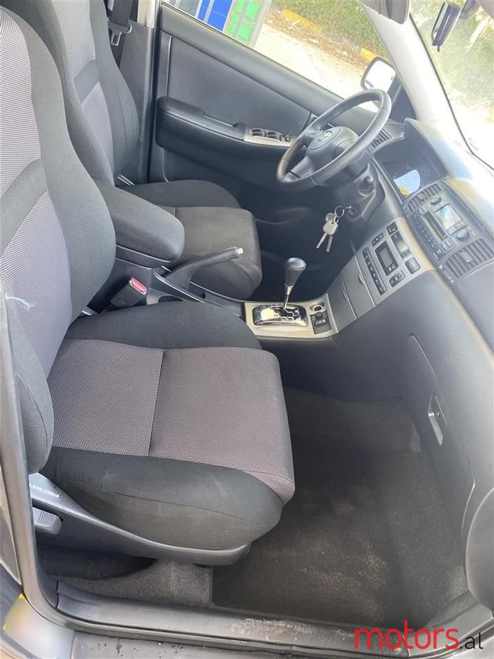 2006' Toyota Corolla photo #2