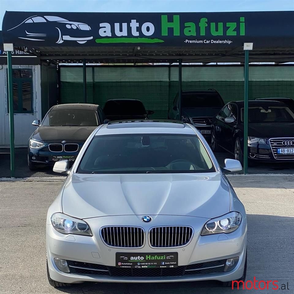 2011' BMW 520 photo #2