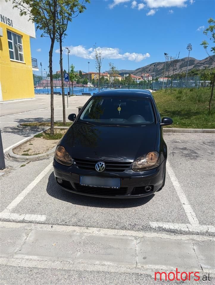 2005' Volkswagen Golf photo #6