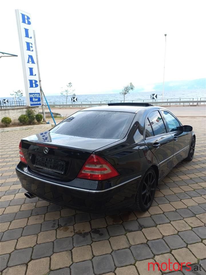 2005' Mercedes-Benz C 230 photo #3