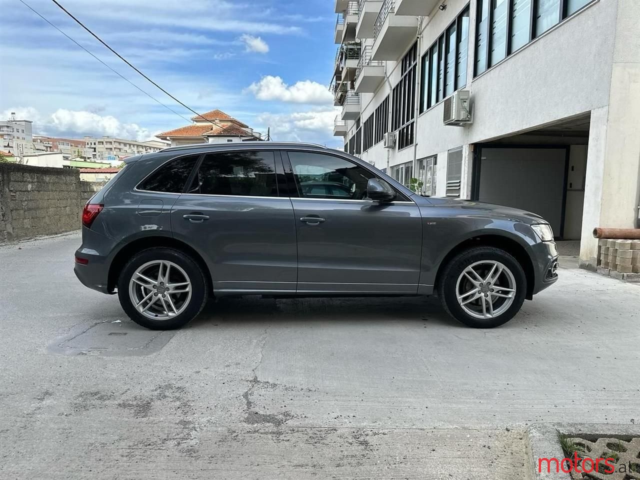 2013' Audi Q5 photo #6