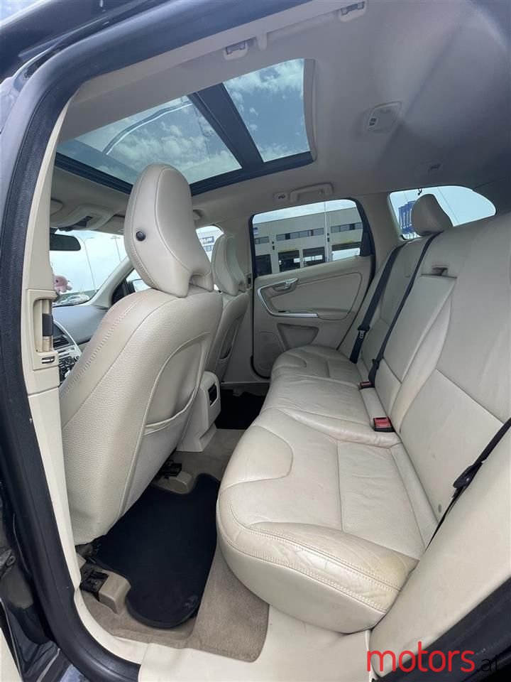 2010' Volvo Xc 60 photo #2