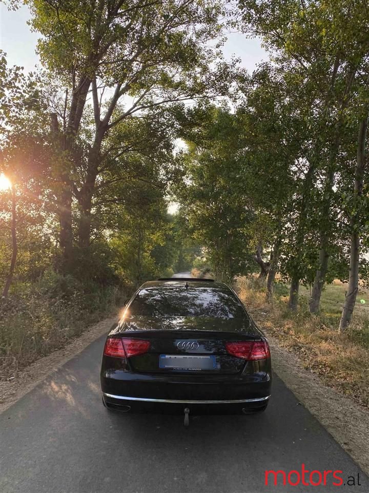 2013' Audi A8 photo #4