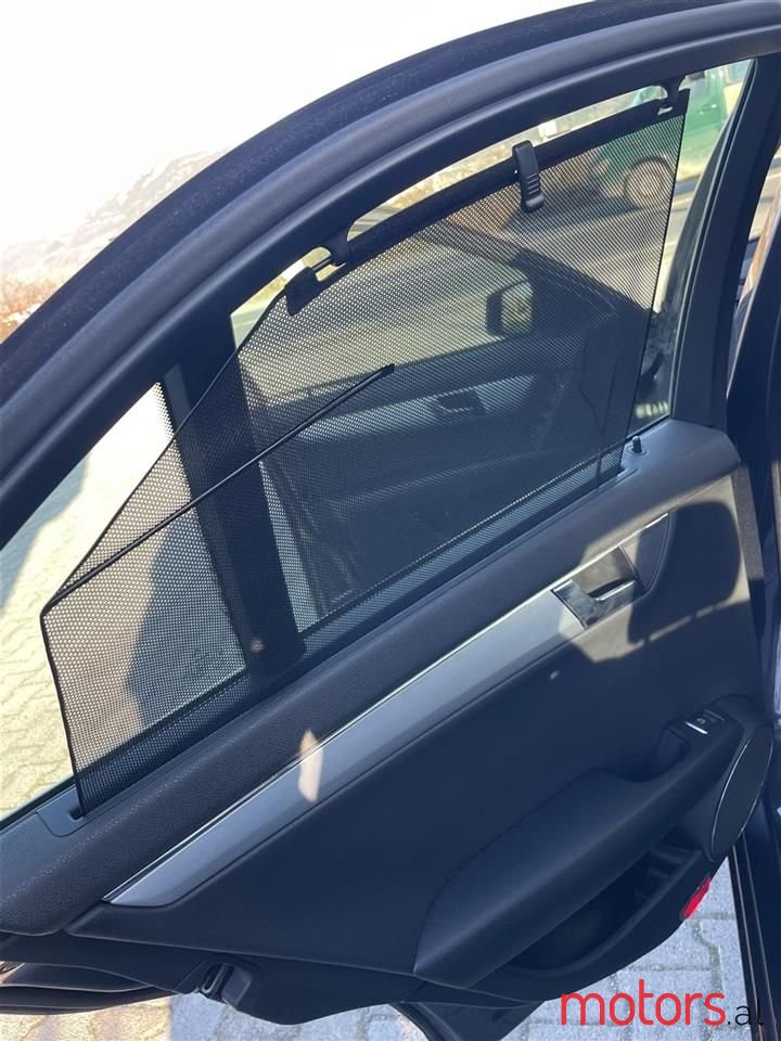 2011' Mercedes-Benz C 220 photo #4