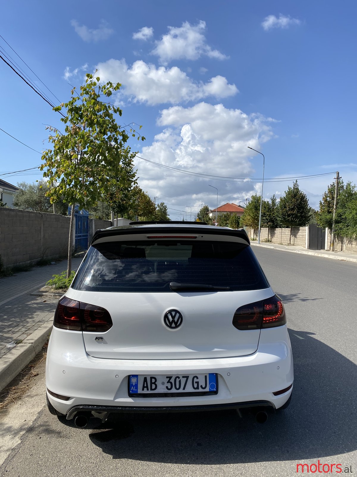 2011' Volkswagen Golf VI GTD Fabrike photo #1