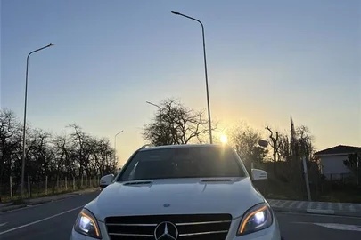 2013' Mercedes-Benz ML 350