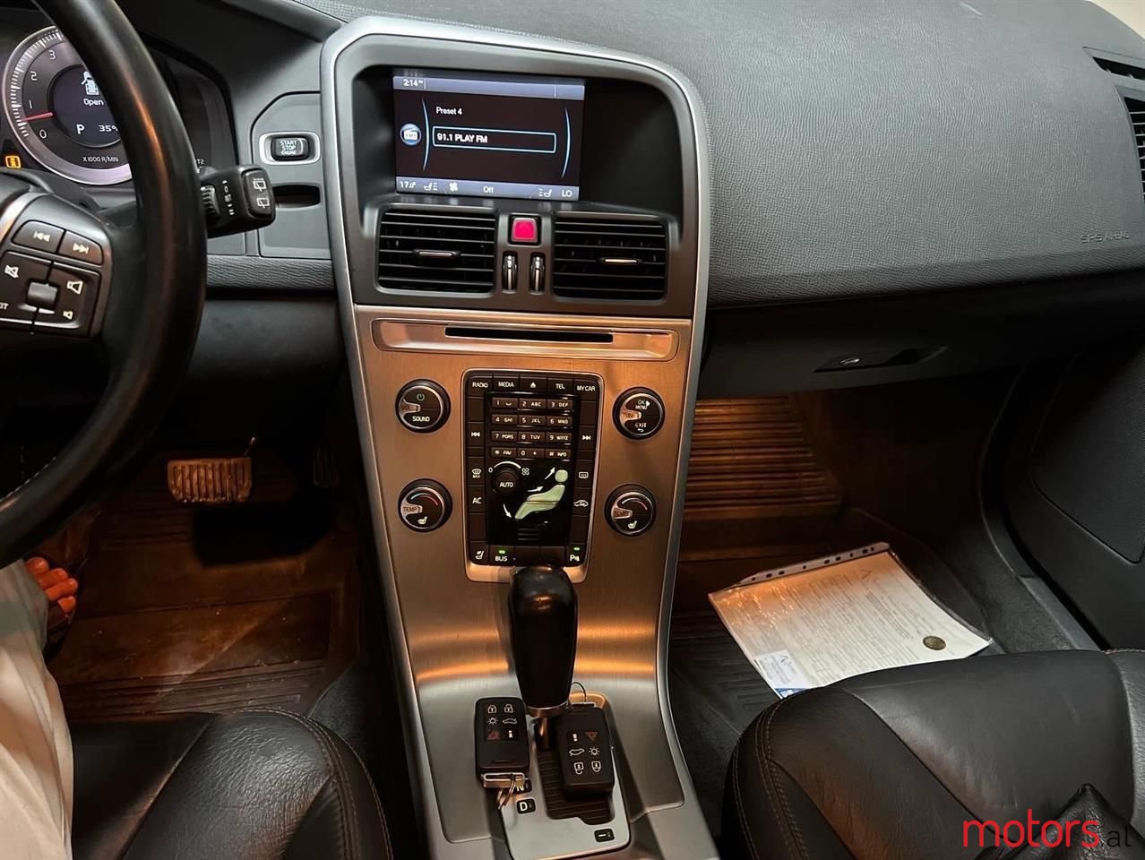 2012' Volvo Xc 60 photo #1