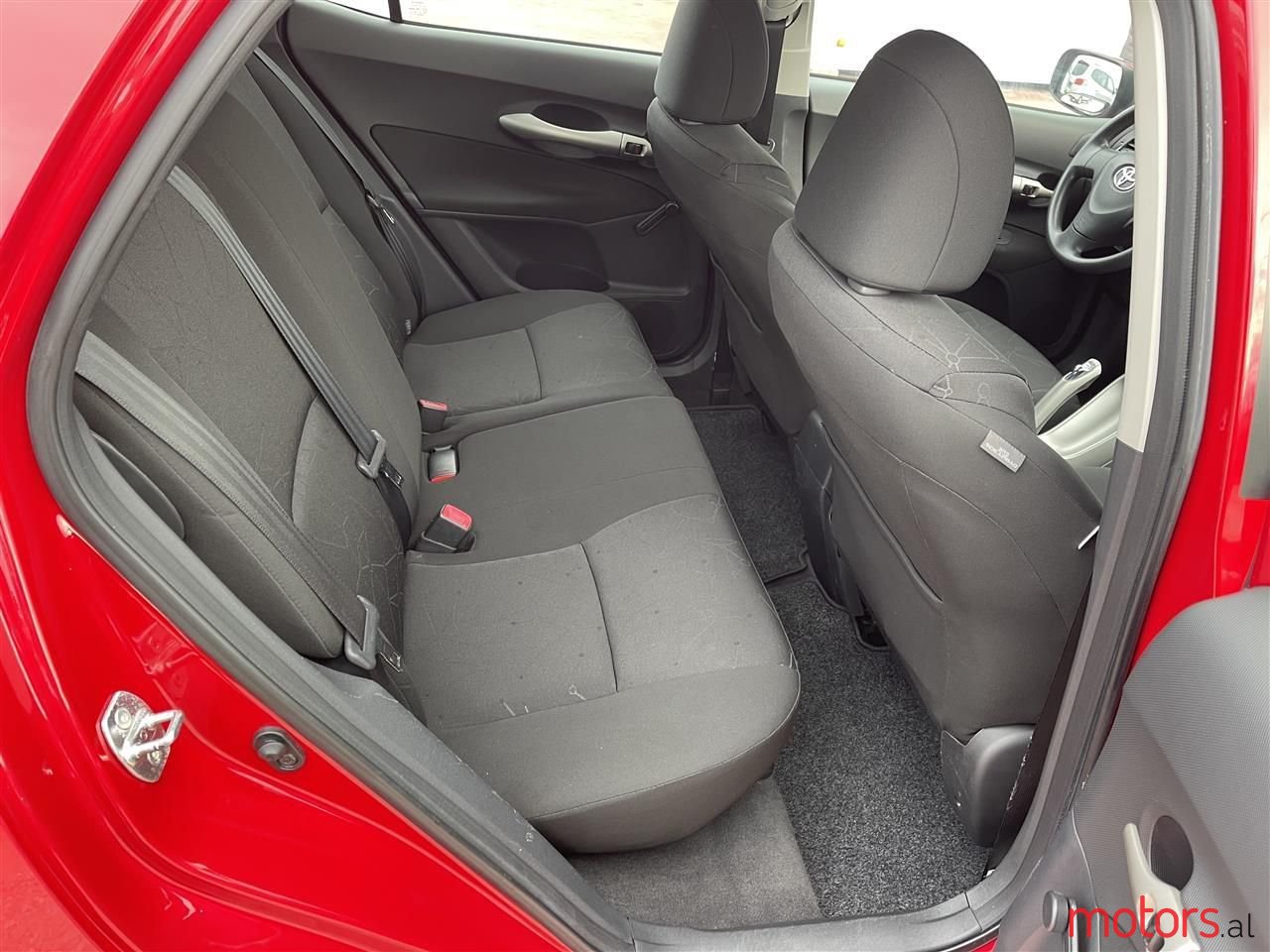 2010' Toyota Auris photo #6