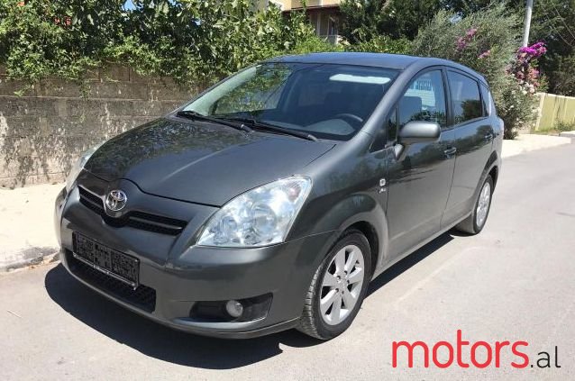 2009' Toyota Corolla photo #1