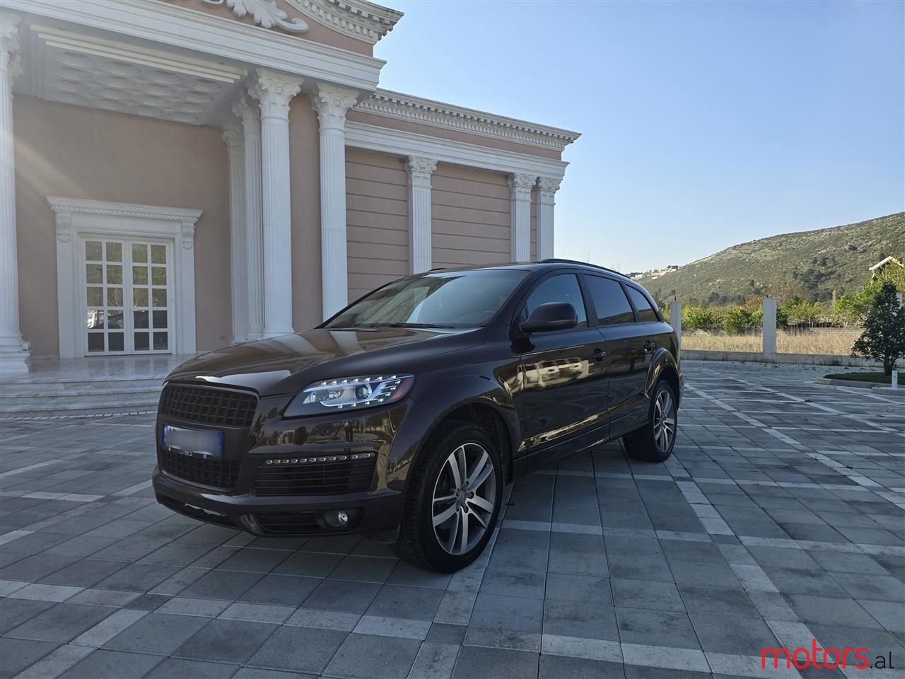 2011' Audi Q7 photo #1