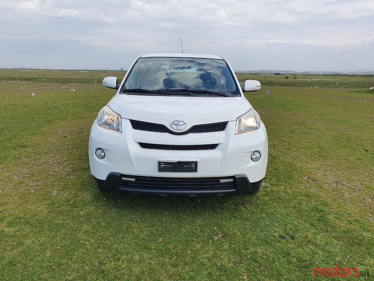 2011' Toyota Urban Cruiser photo #1