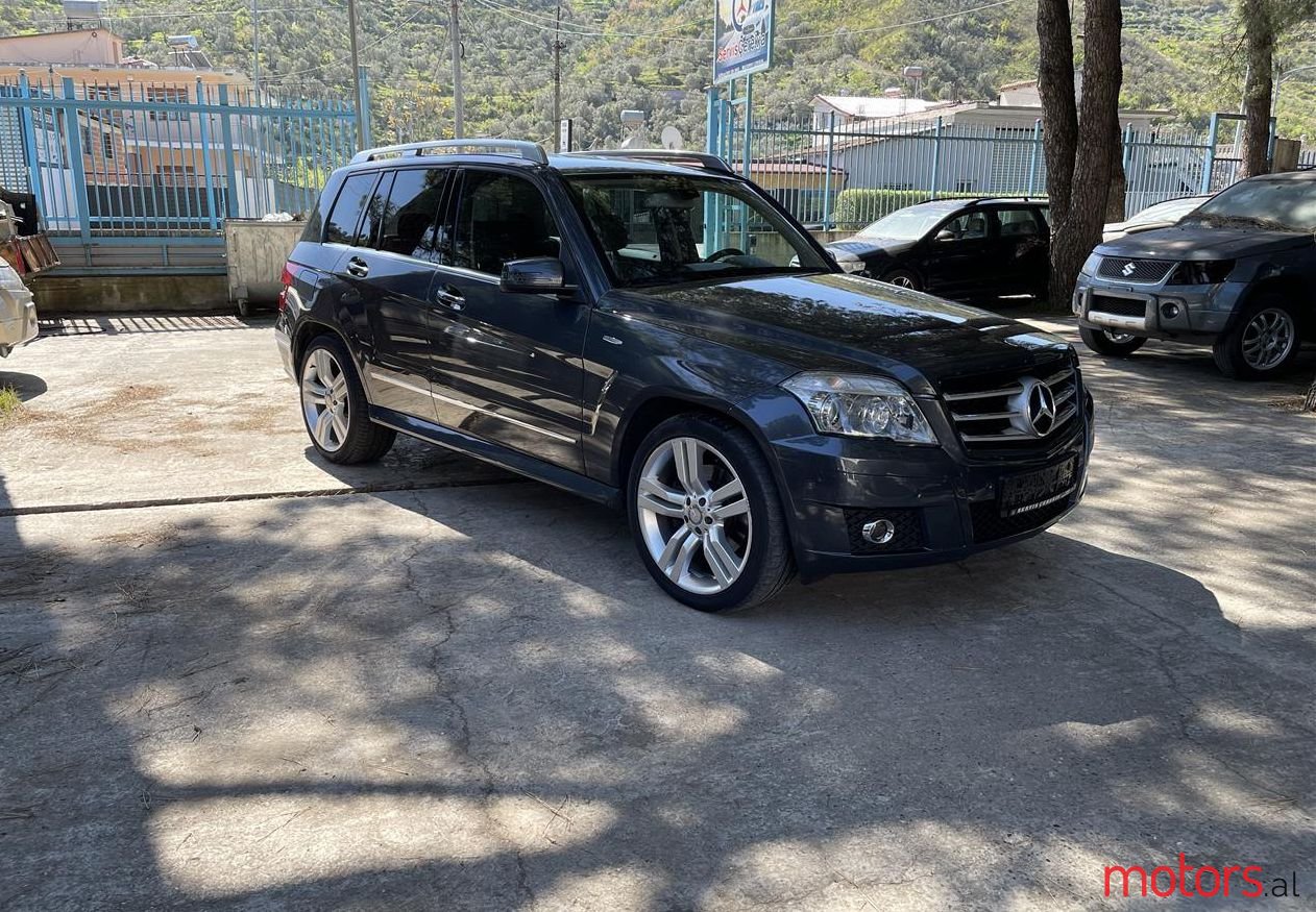 2009' Mercedes-Benz GLK 220 photo #1