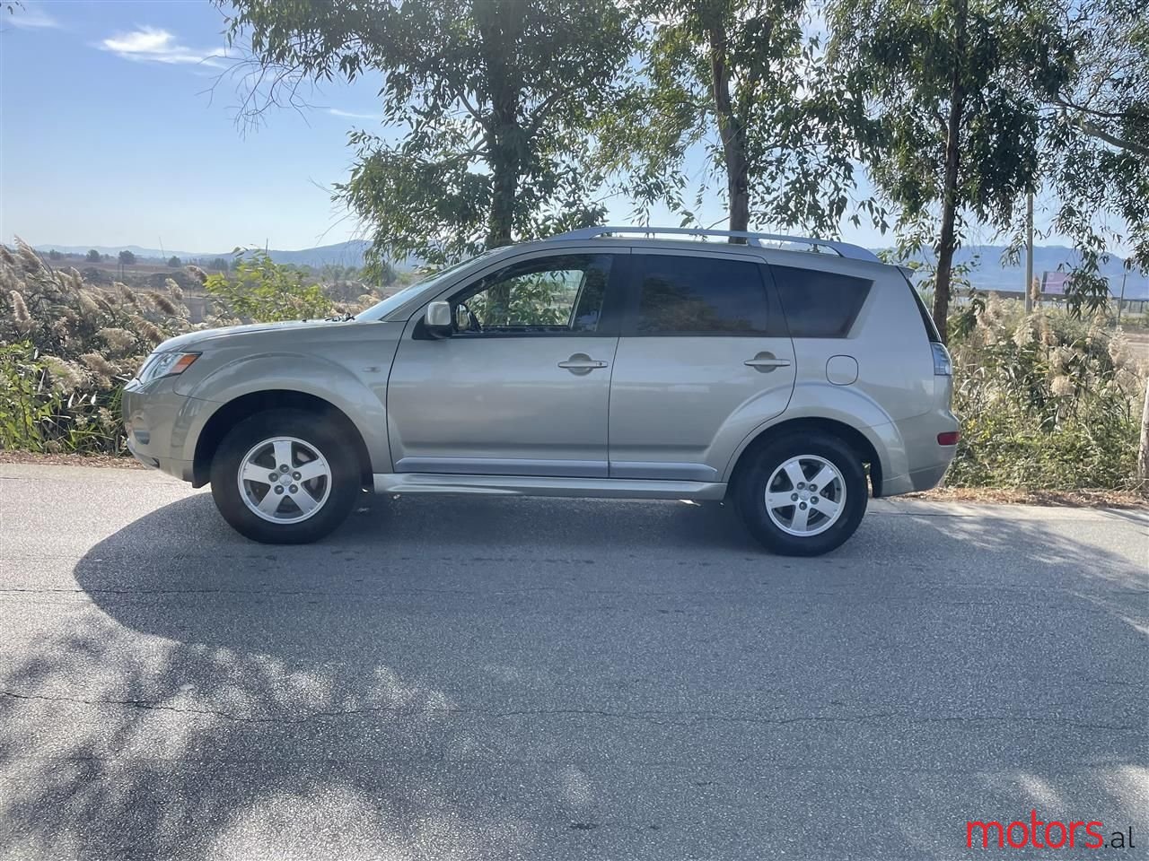2010' Mitsubishi Outlander photo #4