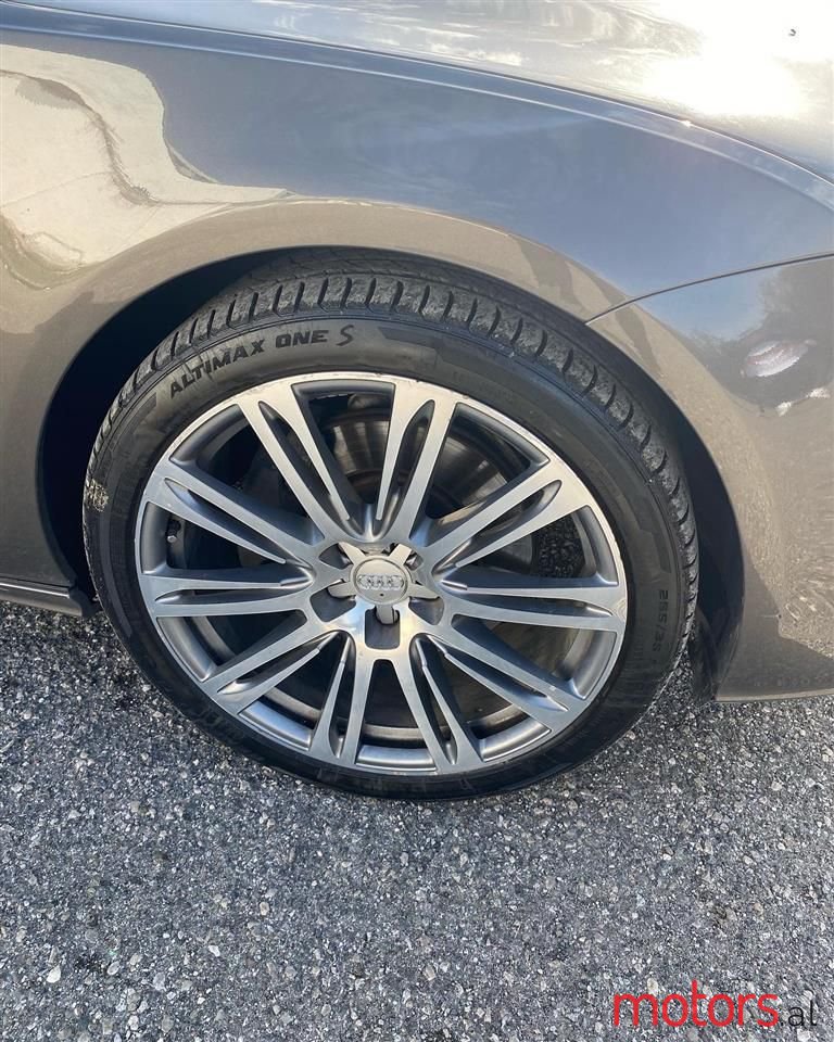 2012' Audi A7 photo #4