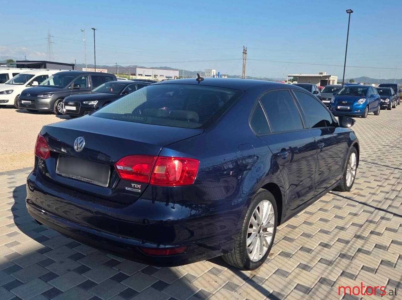 2013' Volkswagen Jetta photo #3