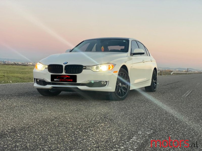 2013' BMW 3 Series photo #1