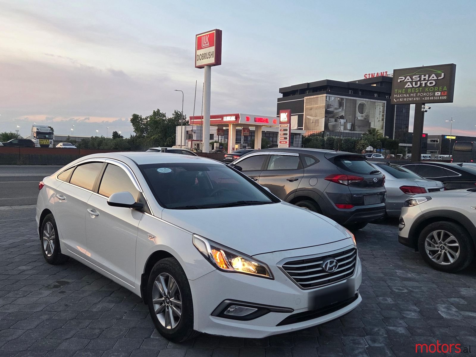 2016' Hyundai Sonata photo #1