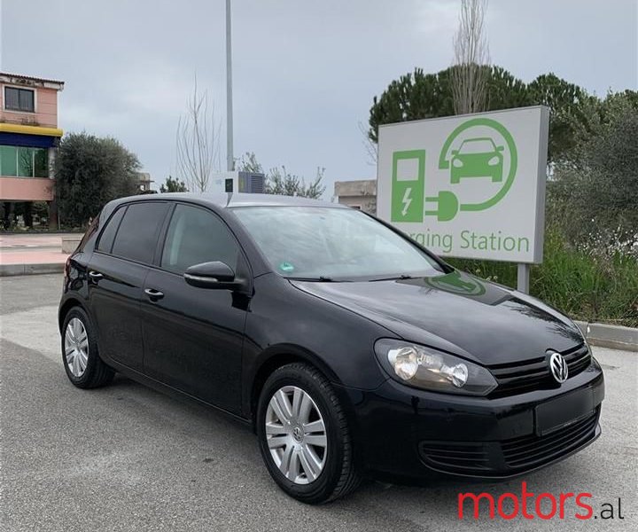 2009' Volkswagen Golf photo #6