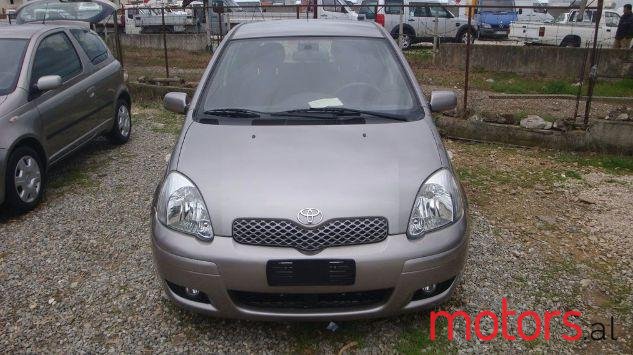 2004' Toyota Yaris photo #1