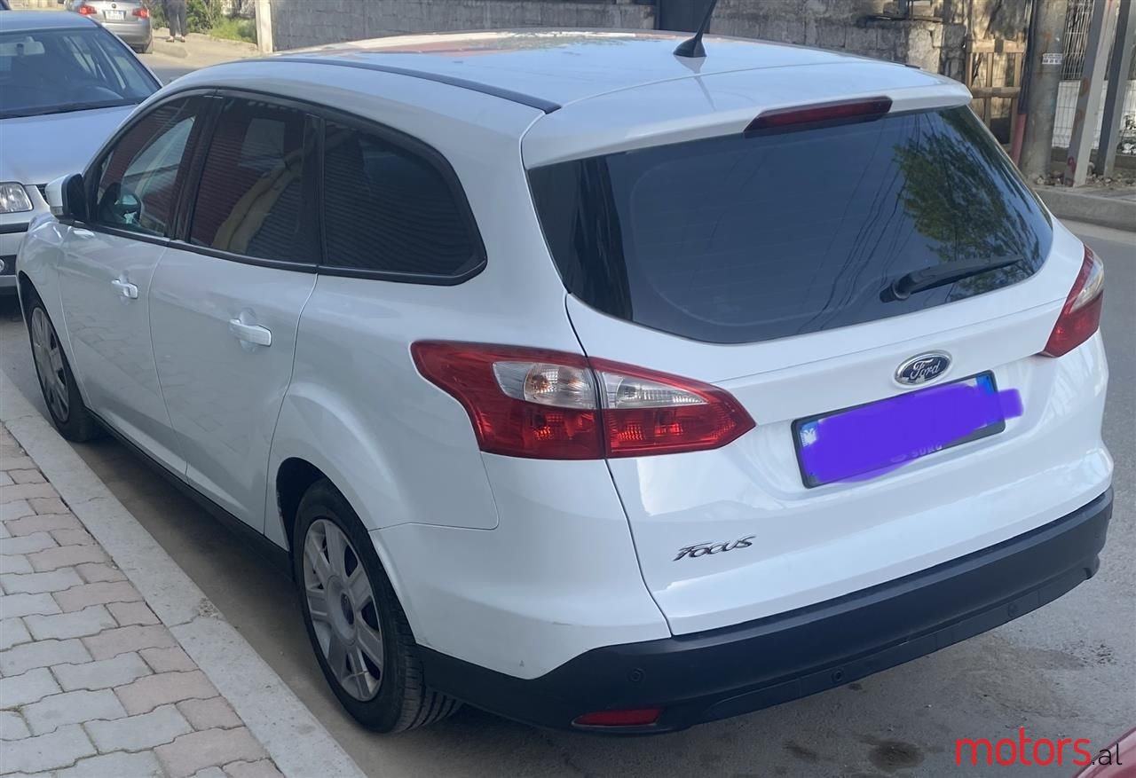 2014' Ford Focus photo #3